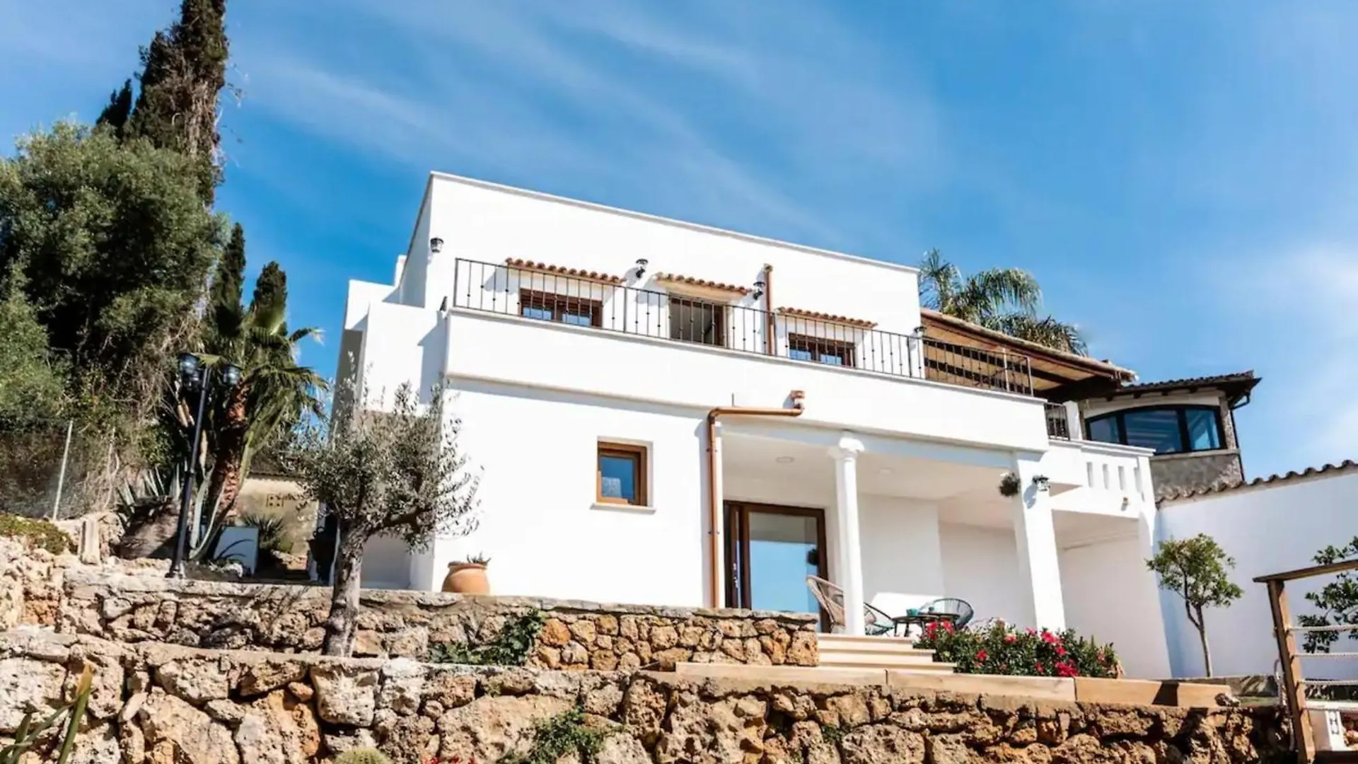 בוחר Villa Ines